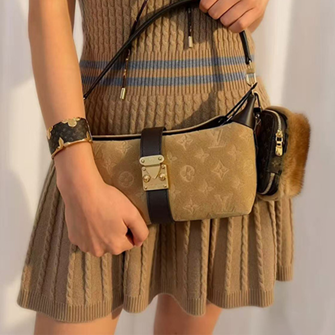 lv louis vuitton pochette mia bag #m2a252